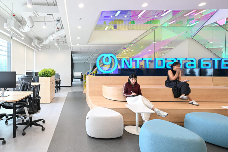 NTT